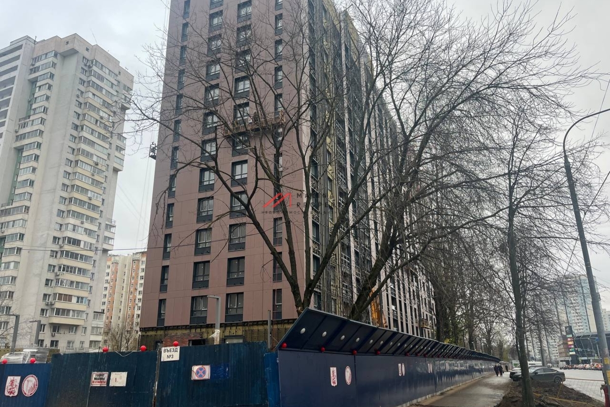 Продажа помещения с магазином Магнит в новом доме