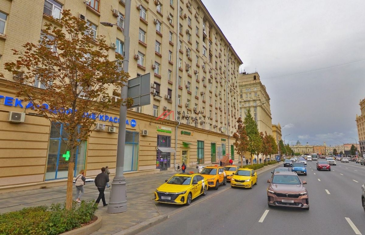 Продажа помещения с арендатором Перекрёсток 