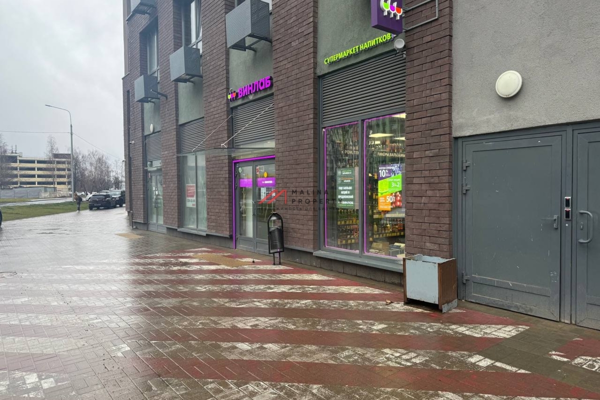 Продажа торгового помещения с магазином Винлаб 