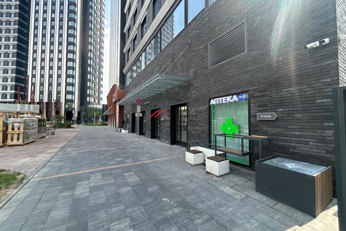 Продажа помещения с арендатором аптека "36,6" в ЖК "Режиссёр"