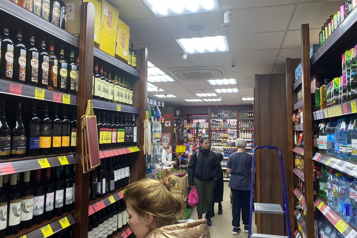 Продажа помещения с арендатором Бристоль 