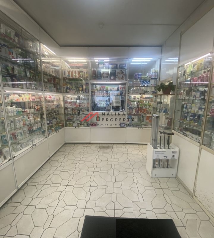 Продажа торгового помещения в районе Отрадное 