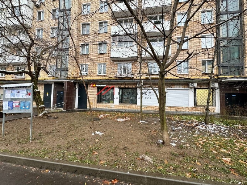 Продажа торгового помещения с арендаторами на Тульской