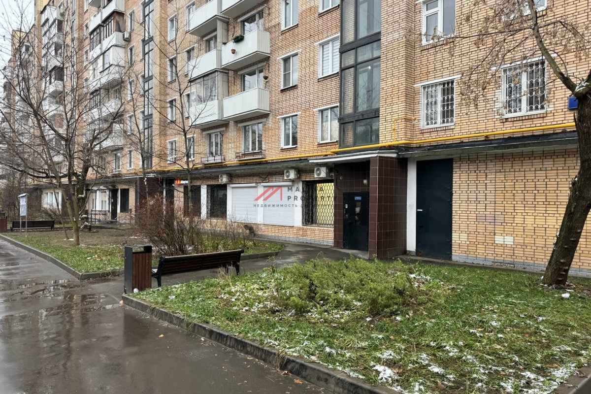 Продажа торгового помещения с арендаторами на Тульской