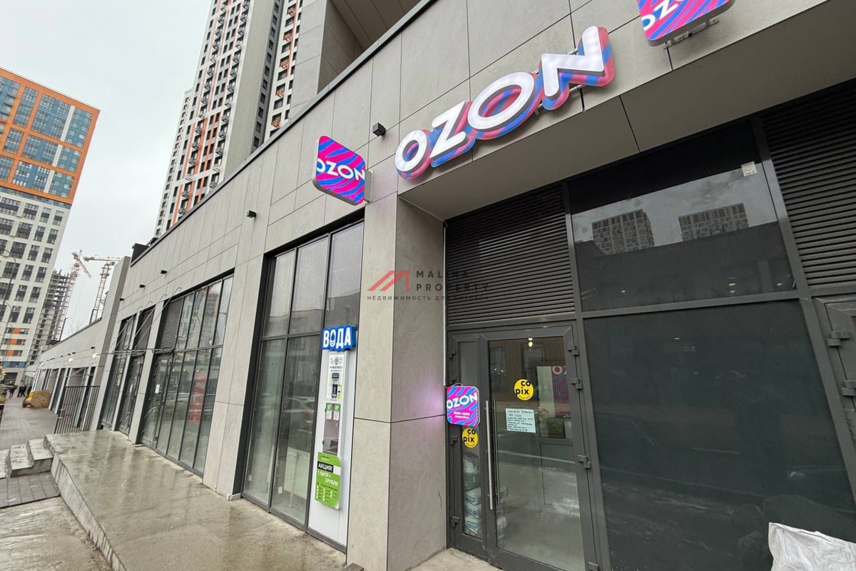 Продажа торгового помещения в ЖК "Спутник"