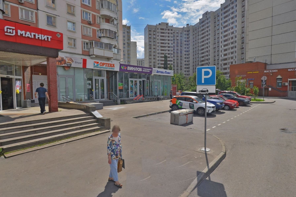 Продажа помещения с магазином Винлаб у метро Братиславская