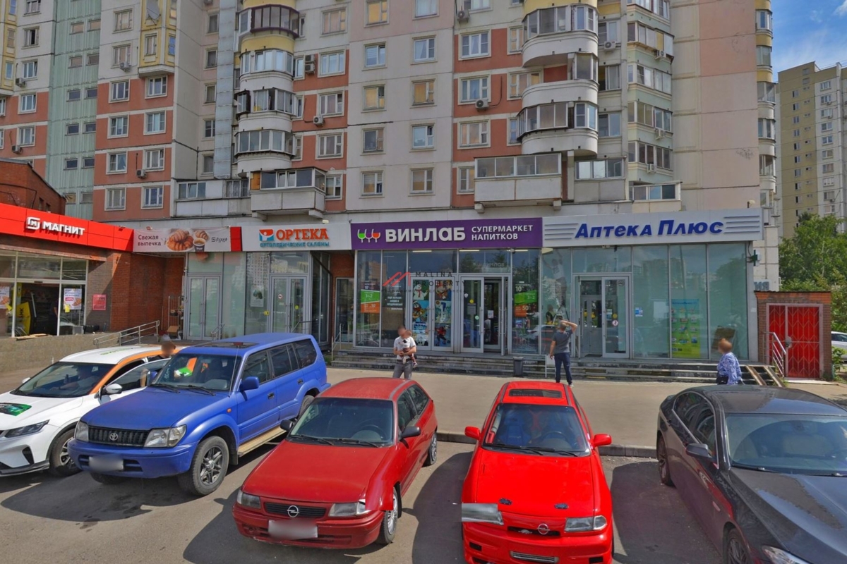 Продажа помещения с магазином Винлаб у метро Братиславская