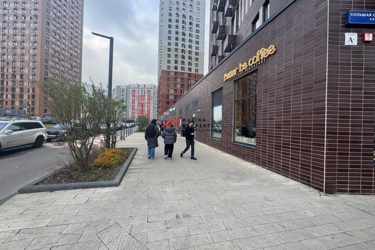 Продажа торгового помещения в ЖК " Большая Очаковская 2"