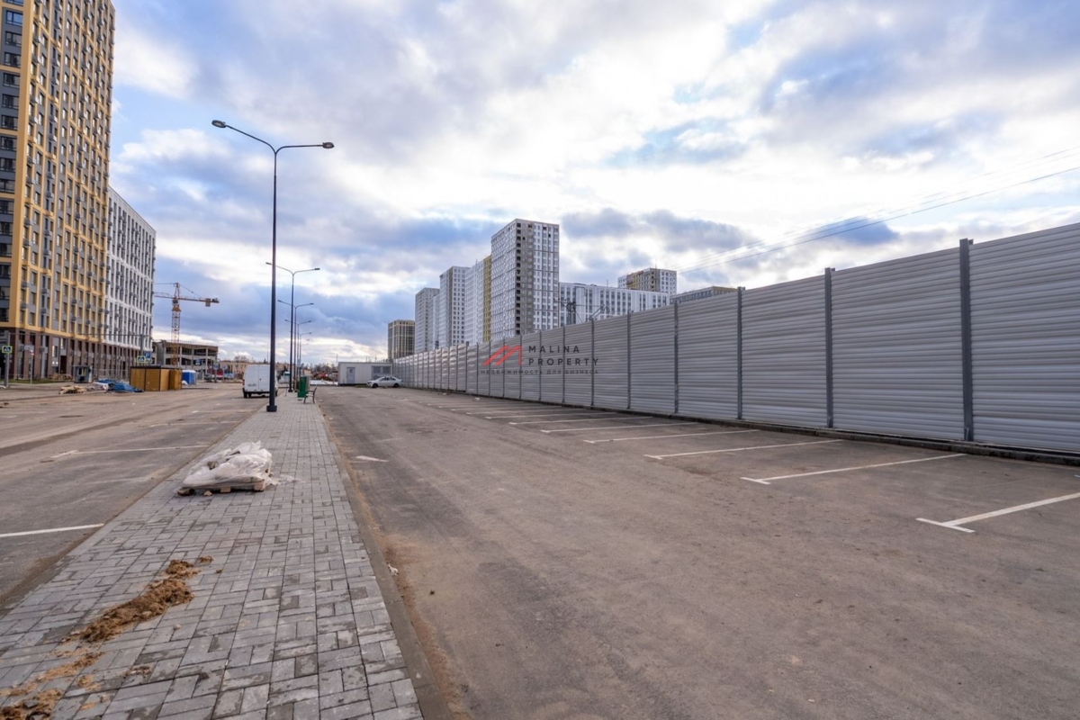 Продажа помещения с арендатором магазин "Пятерочка" в ЖК Лучи