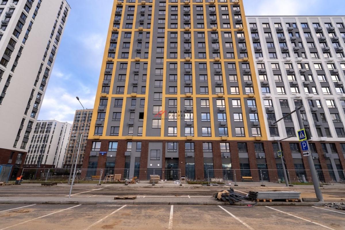 Продажа помещения с арендатором магазин "Пятерочка" в ЖК Лучи