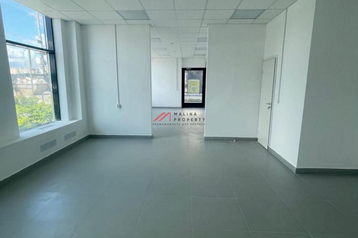 Продажа торгового помещения в ЖК "Зелёный парк"
