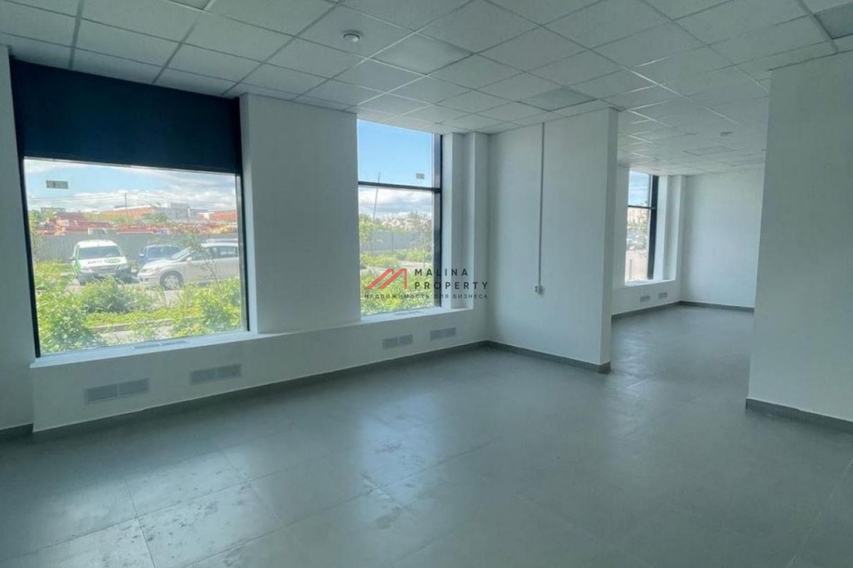 Продажа торгового помещения в ЖК "Зелёный парк"