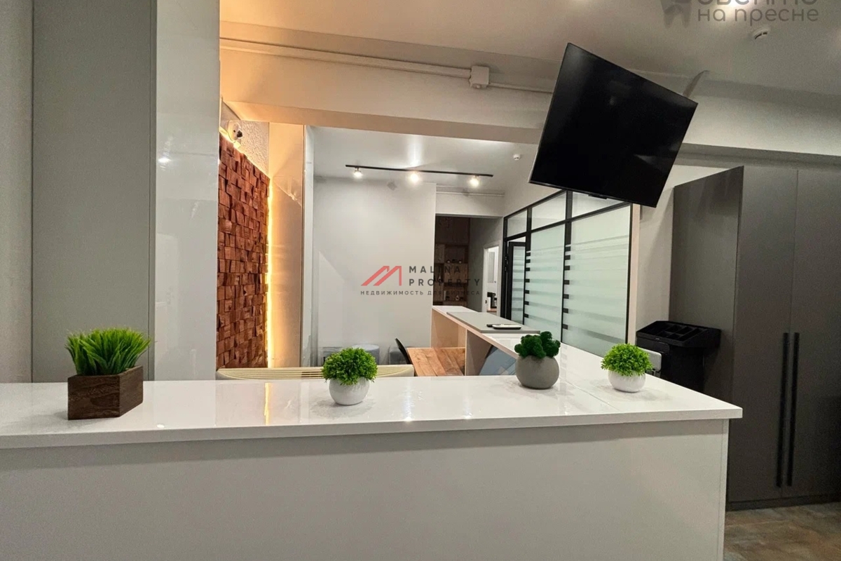 Продажа помещения с арендатором у метро Краснопресненская