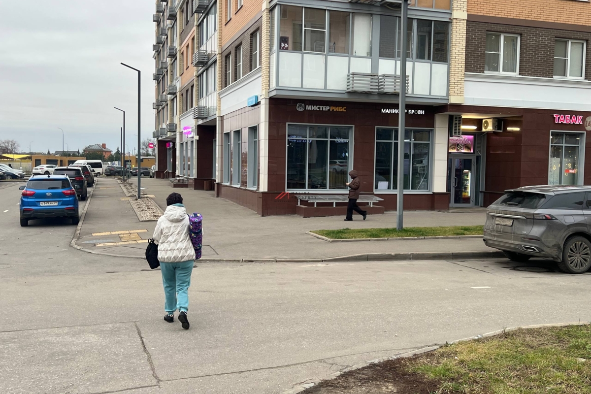 Продажа торгового помещения с арендатором в ЖК Остафьево
