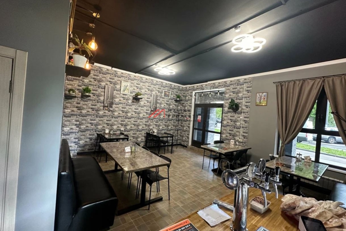 Продажа торгового помещения в новом доме в Москве