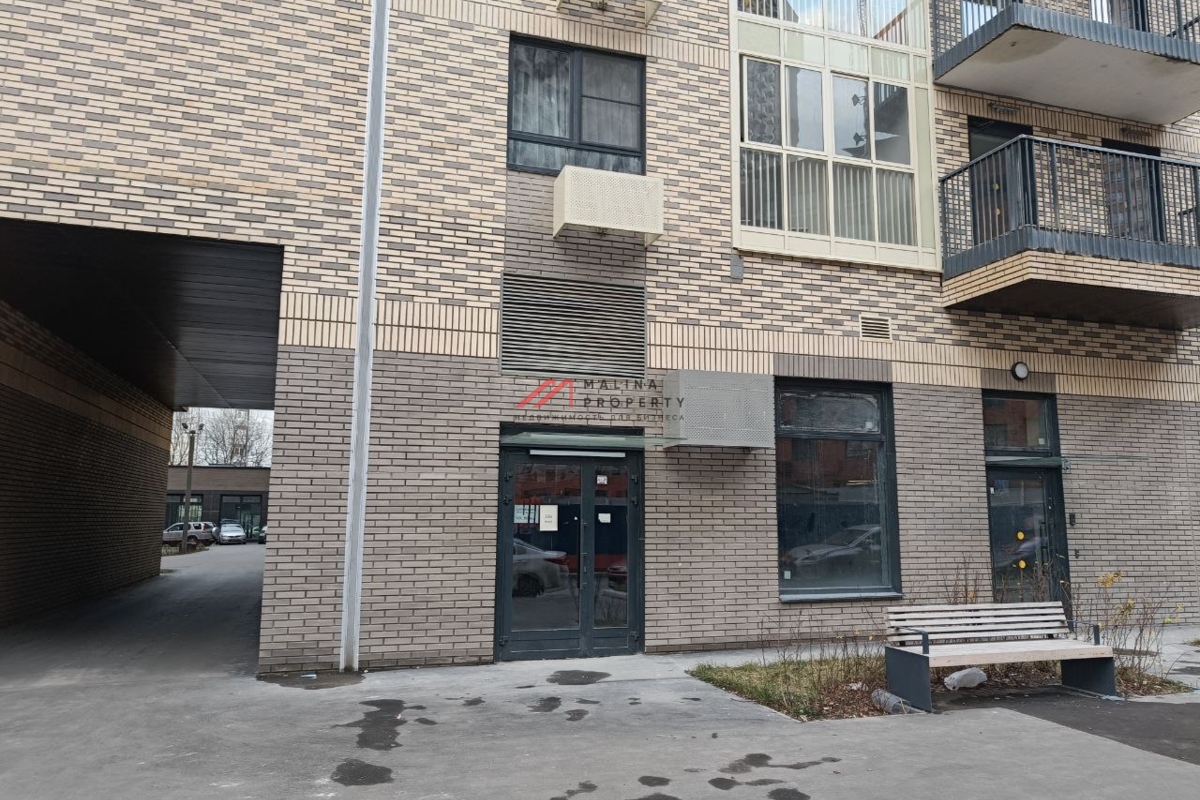 Продажа торгового помещения в новом доме