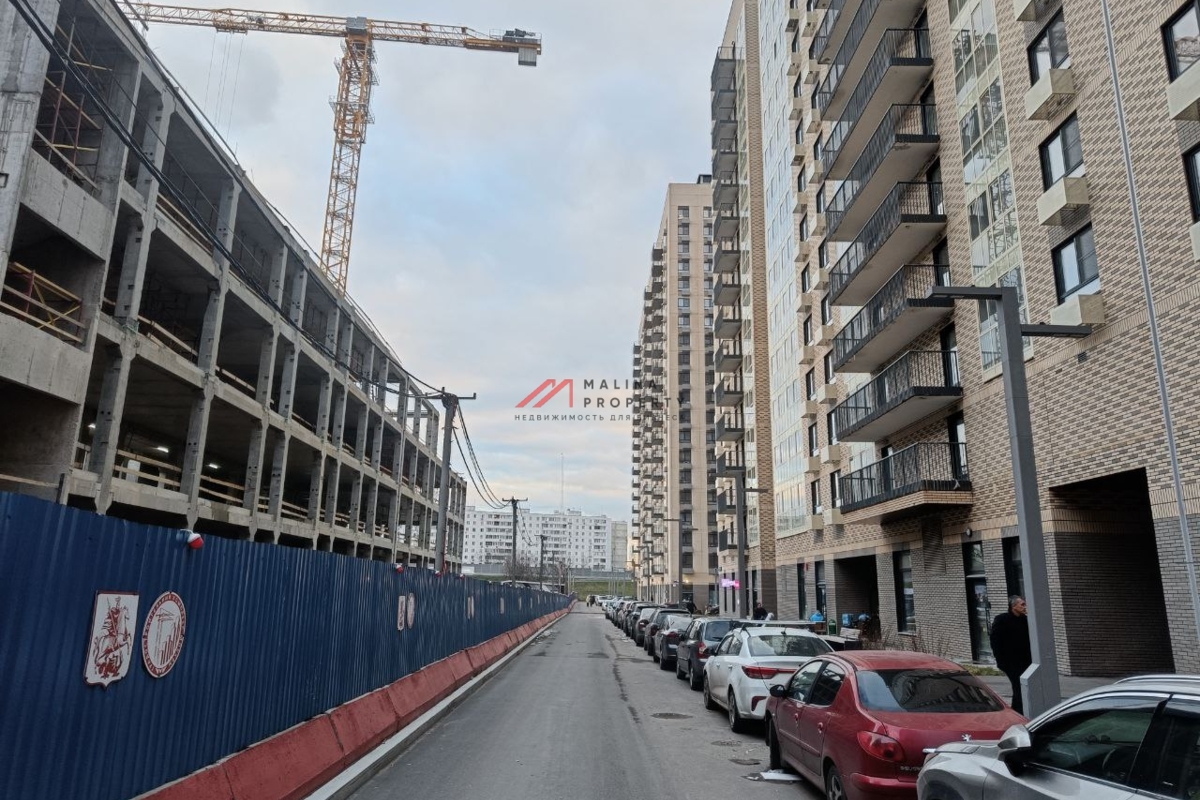 Продажа торгового помещения в новом доме