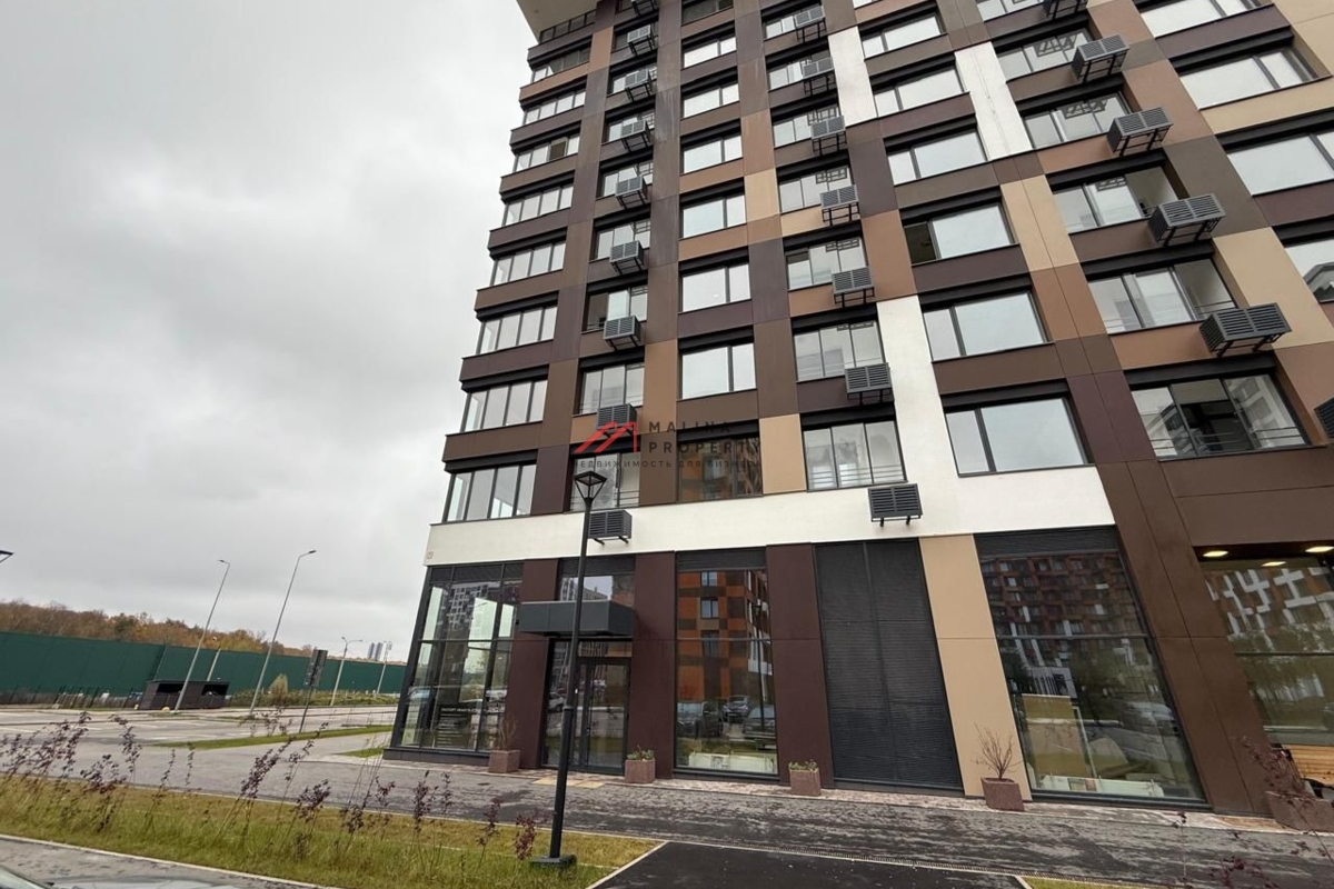 Продажа торгового помещения в новостройке