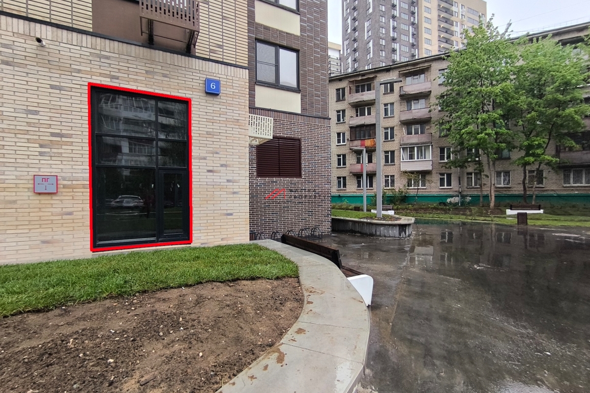 Продажа помещения с "Wildberries" в новом доме в Москве