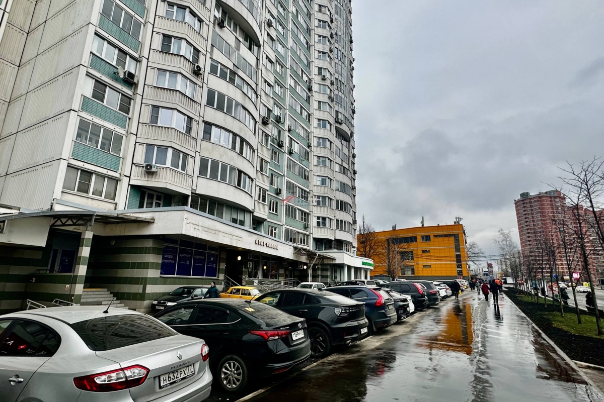 Продажа торгового помещения с арендатором Дринкит 