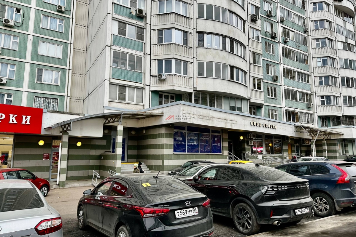 Продажа торгового помещения с арендатором Дринкит 