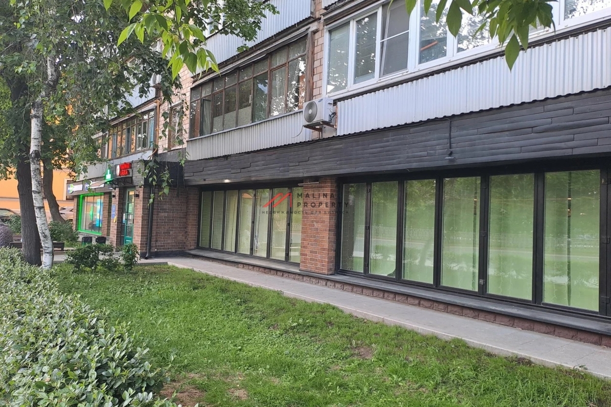 Продажа торгового помещения у метро Цветной бульвар 