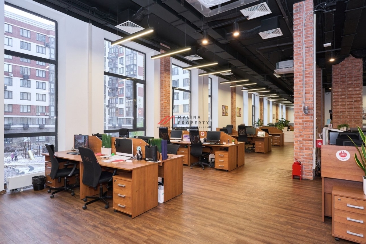 Продажа помещения с арендатором офис А101