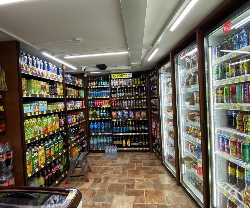 Продажа помещения с магазином "Красное и Белое" на Новом Арбате