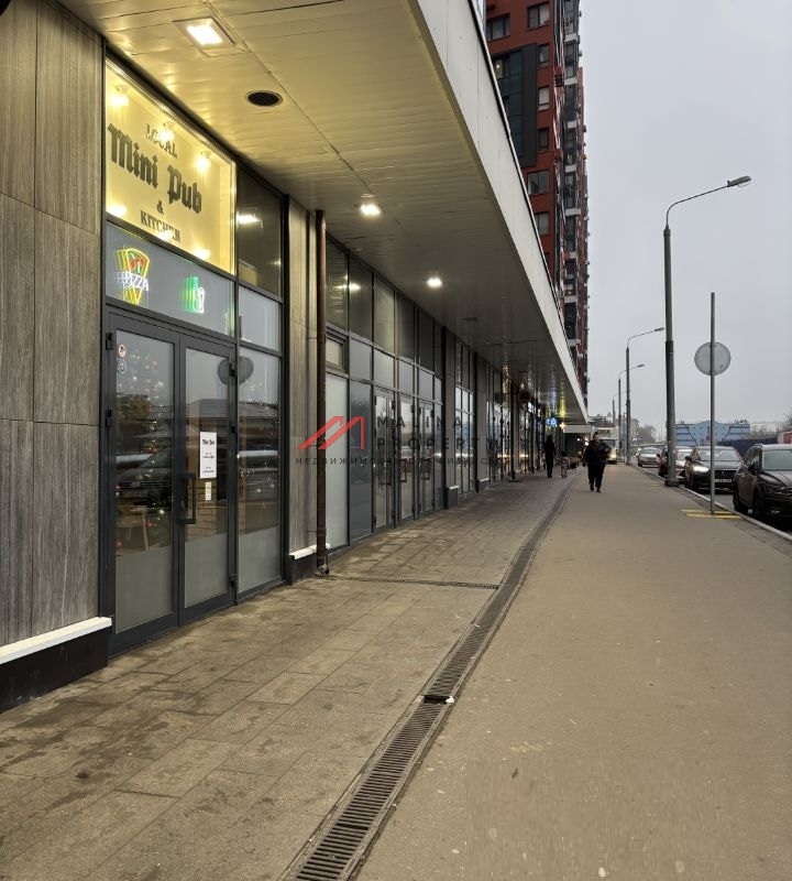 Продажа торгового помещения в ЖК "Парк Легенд" 
