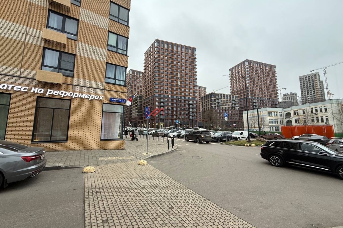 Продажа  помещения  в ЖК "Матвеевский парк"