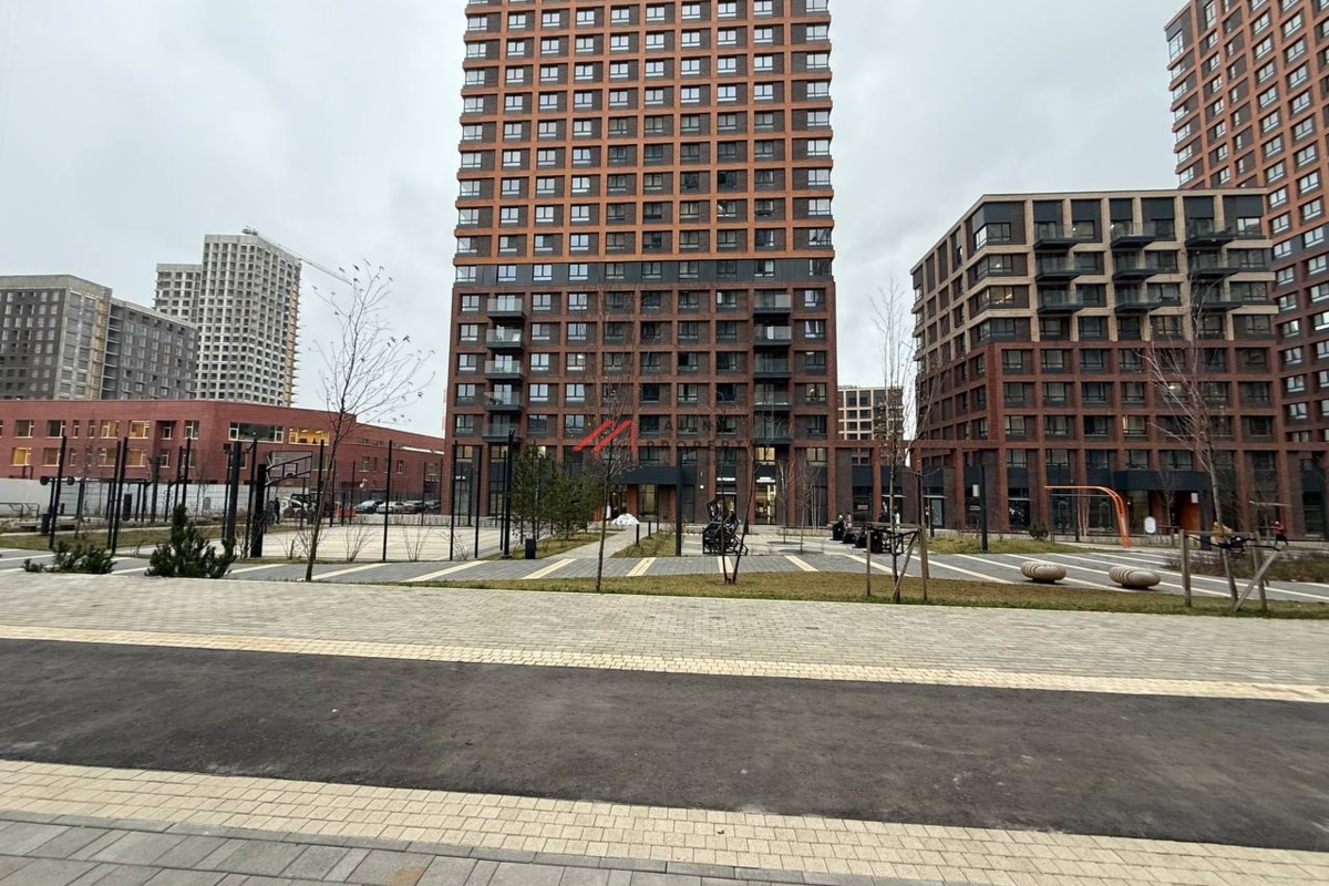 Продажа торгового помещения в ЖК "Матвеевский парк"