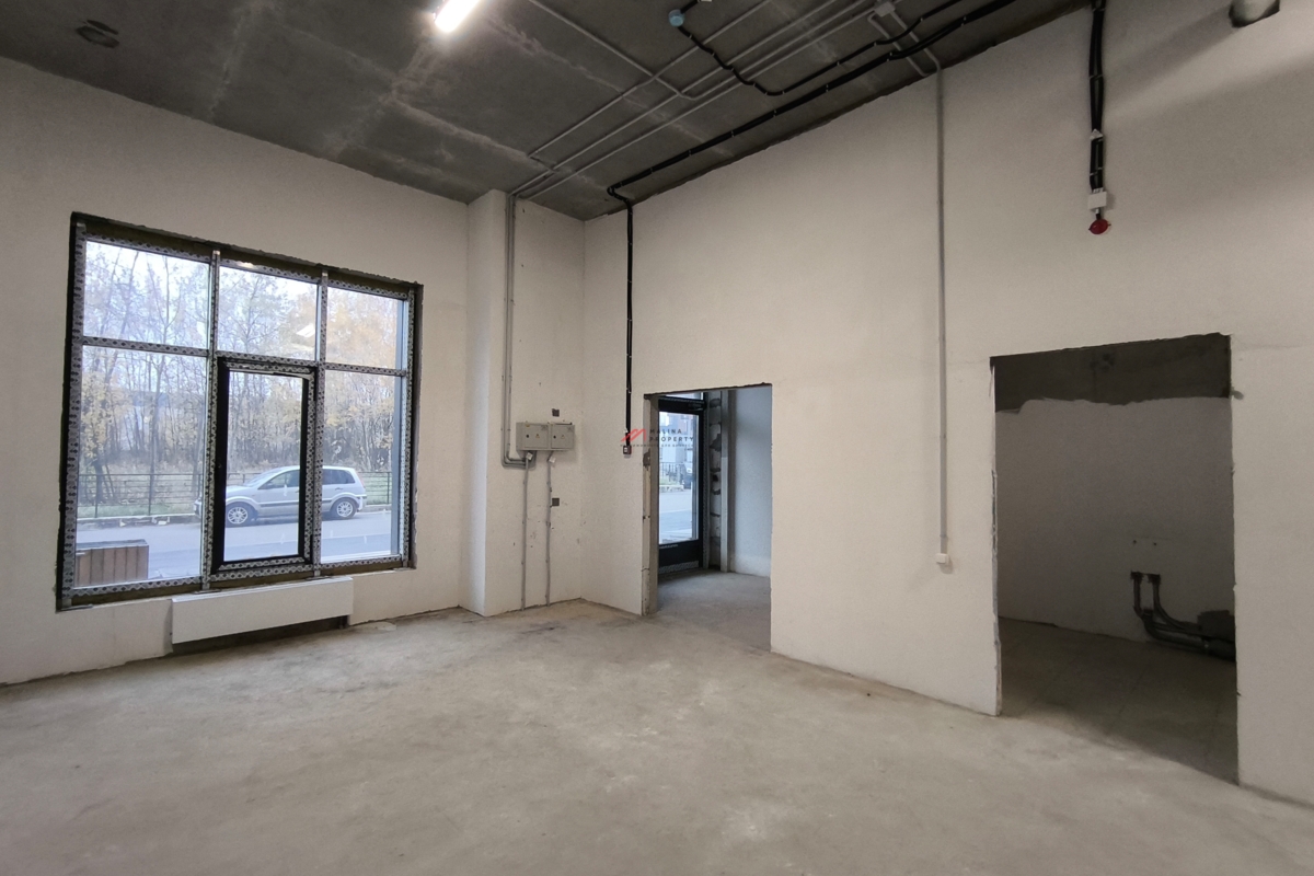 Продажа помещения в новом жилом доме