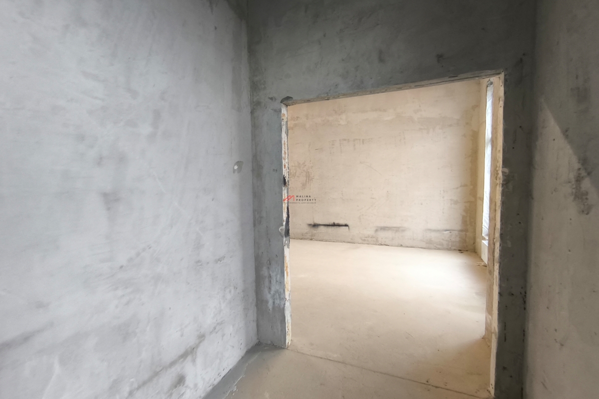 Продажа помещения в новом жилом доме