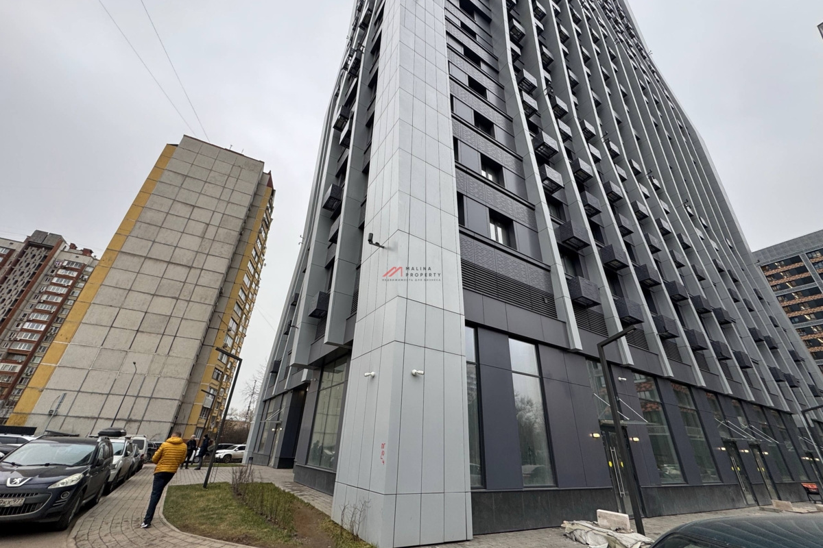 Продажа торгового помещения на Серебрякова