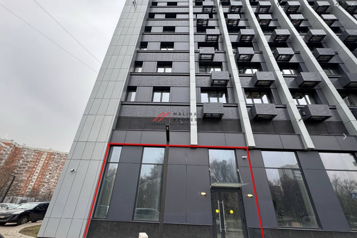 Продажа торгового помещения на Серебрякова