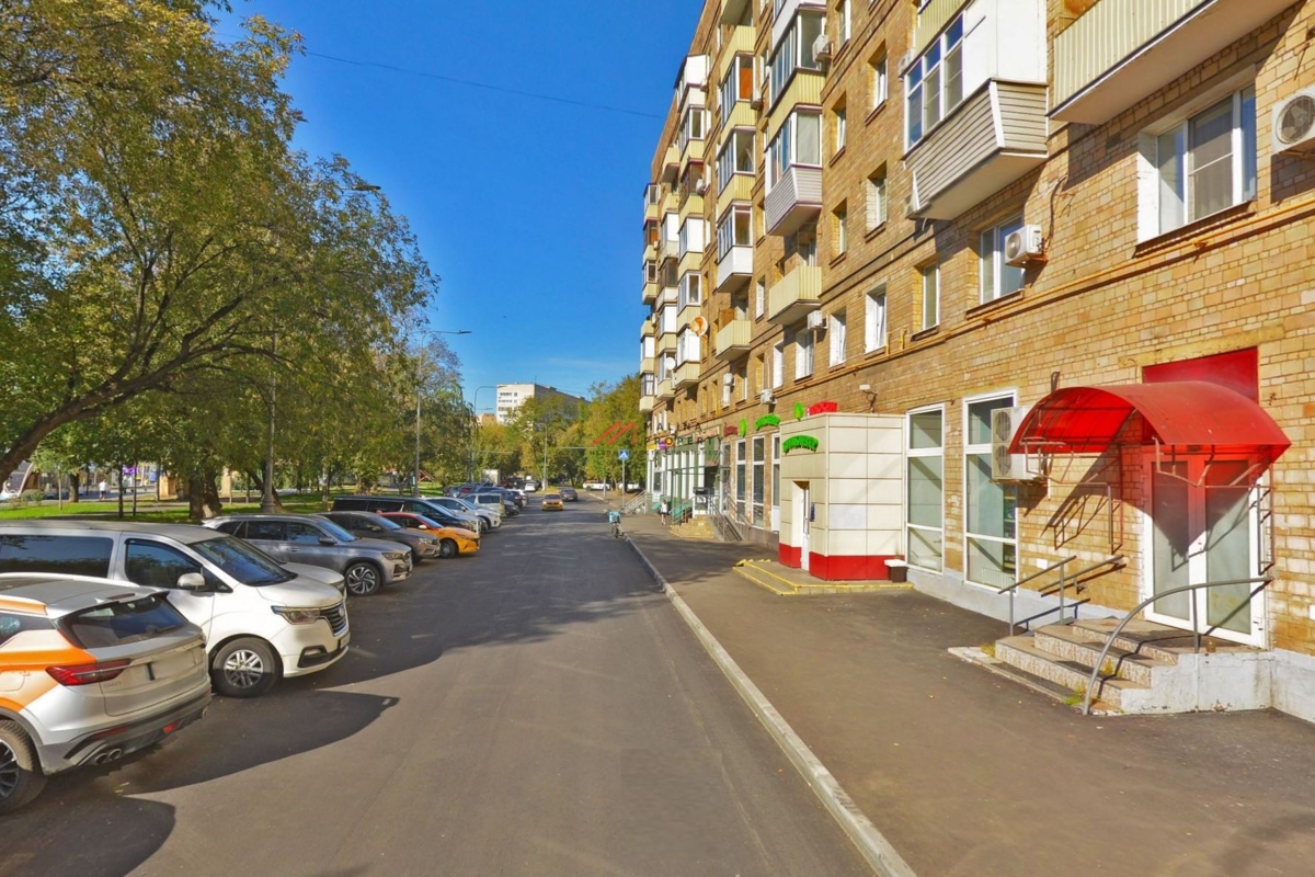 Продажа торгового помещения на Симоновском Вале