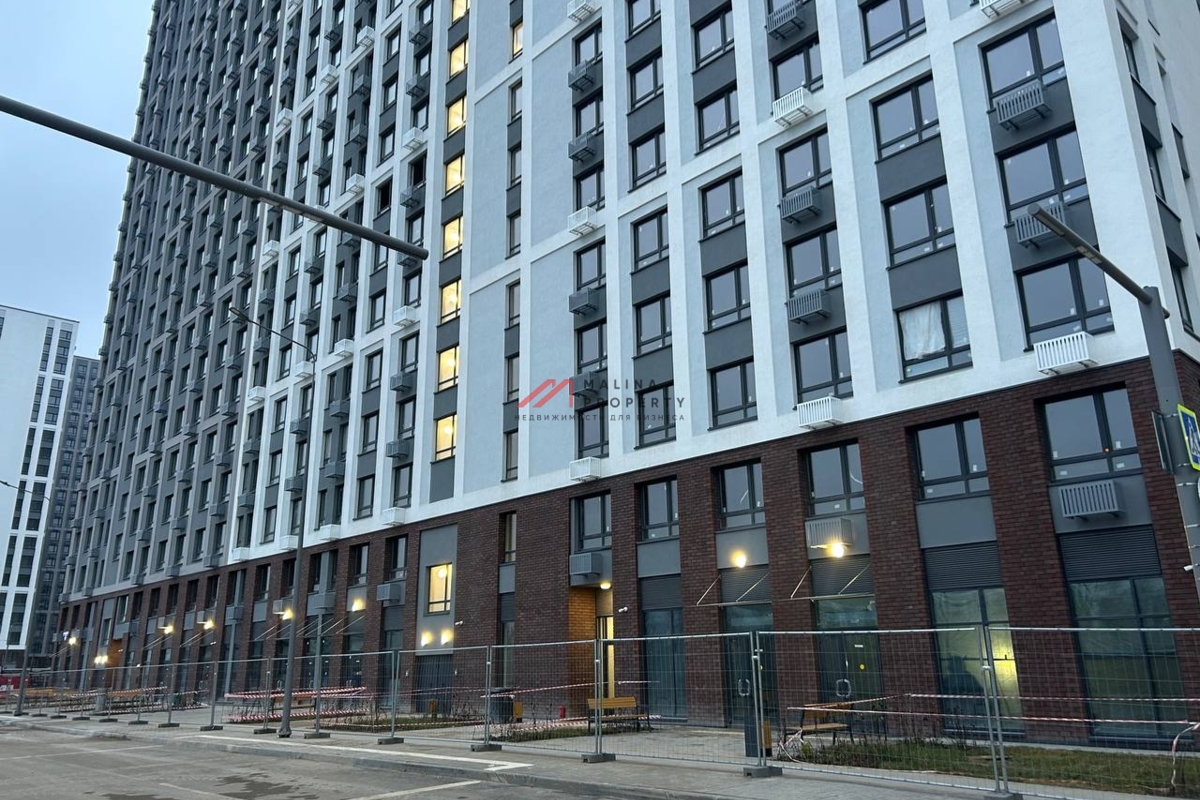 Продажа помещения с арендатором магазин "Магнит" в ЖК Лучи