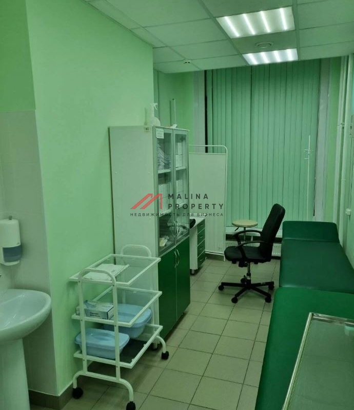 Продажа нежилого помещения с арендатором "Гемотест"