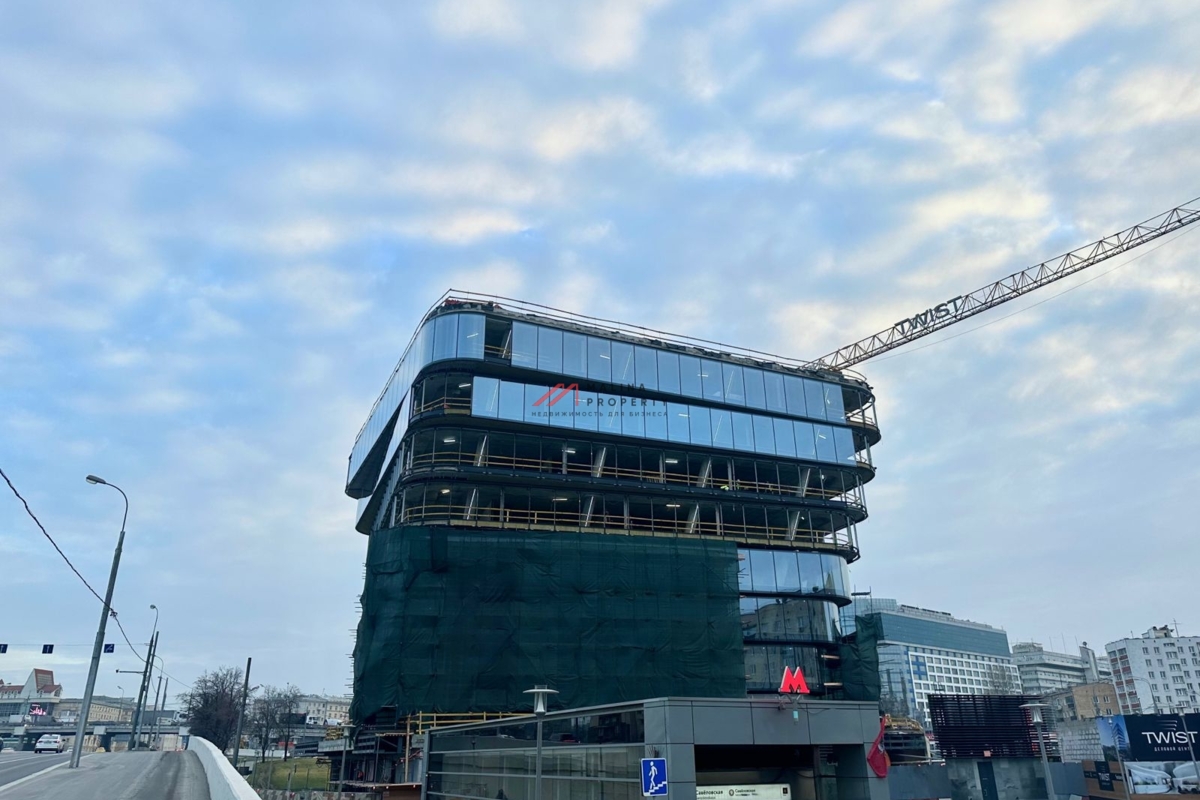 Продажа торгового помещения в бизнес центре Twist