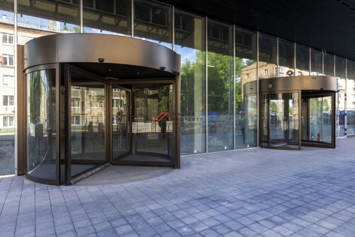 Продажа помещения в многофункциональном центре AHEAD