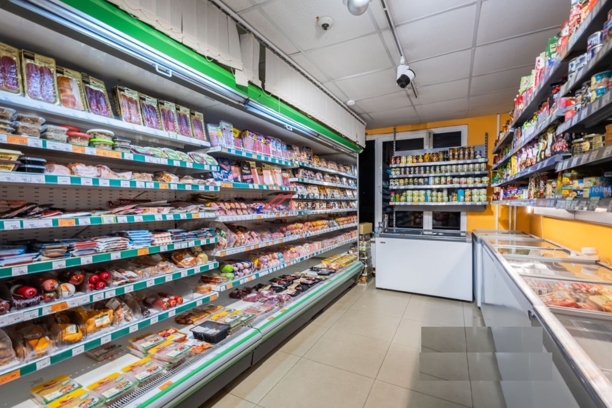 Продажа торгового помещения с арендатором в Мытищах 