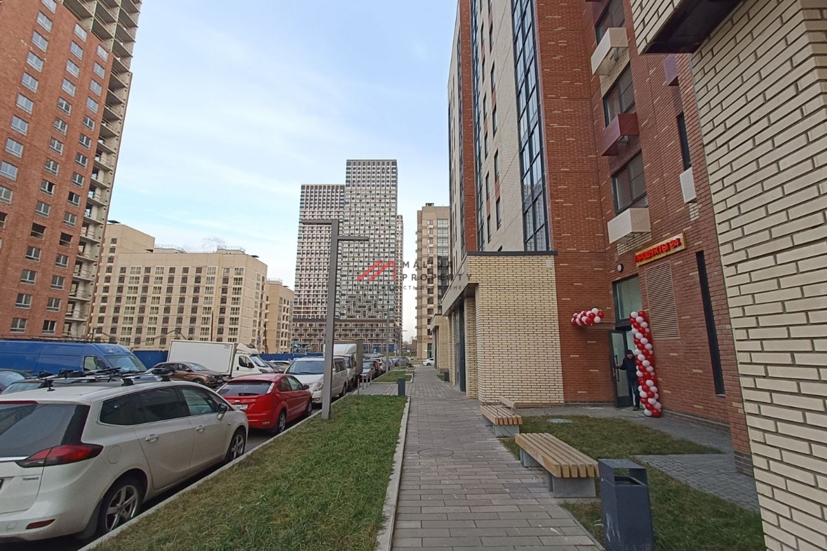 Продажа помещения в новом доме на Амурской