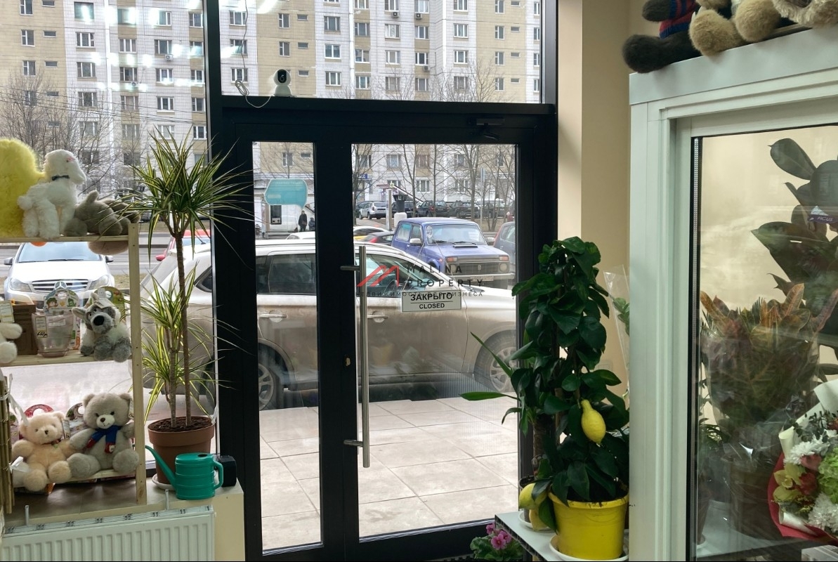 Продажа торгового помещения с арендаторами