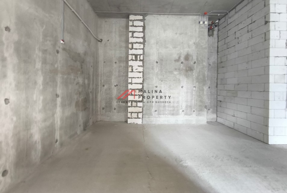 Аренда торгового помещения в новом доме 