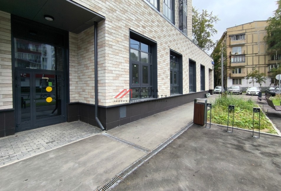 Аренда торгового помещения в новом доме 