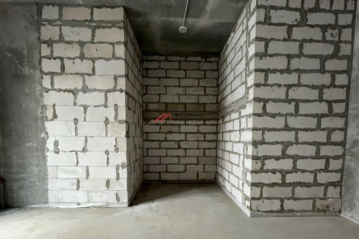 Продажа торгового помещения в новом доме в Перово