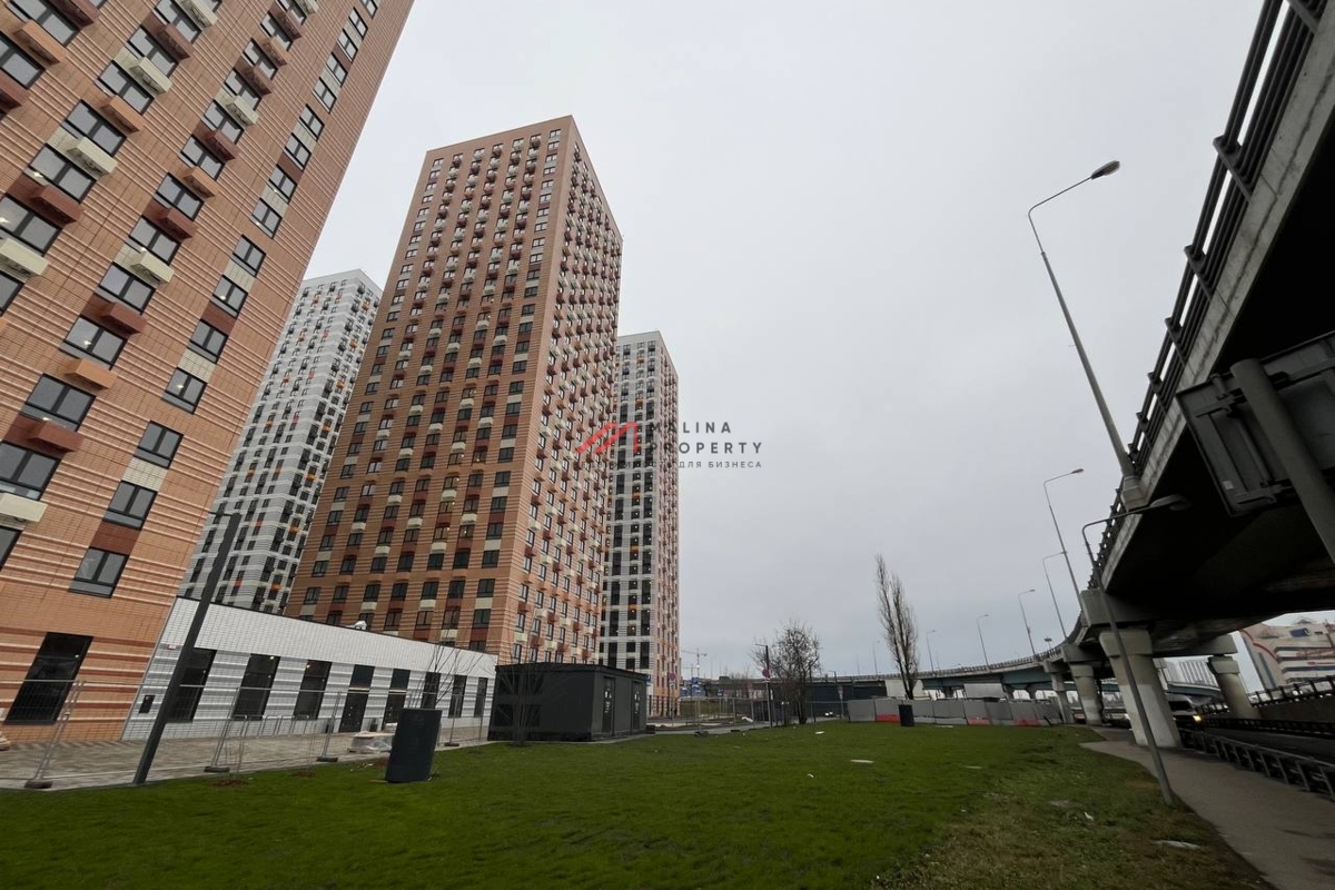 Продажа торгового помещения в ЖК "Амурский Парк"