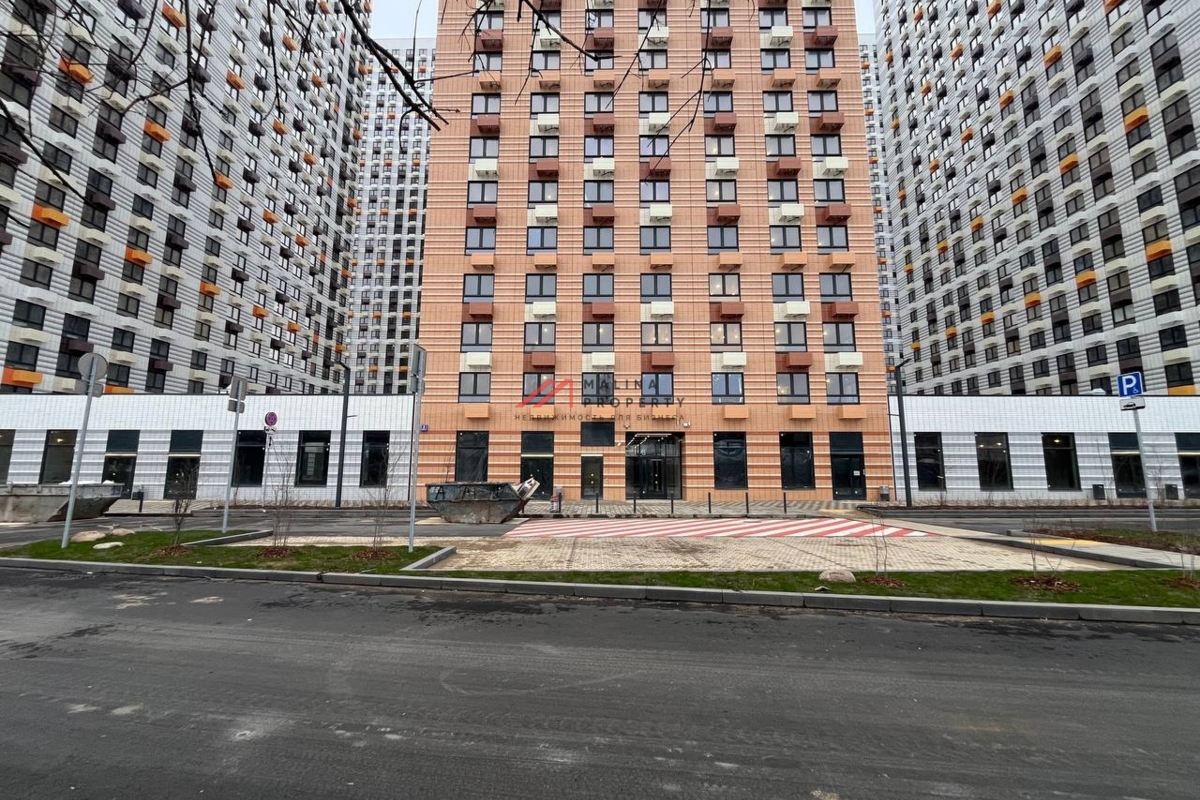 Продажа торгового помещения в ЖК "Амурский Парк"