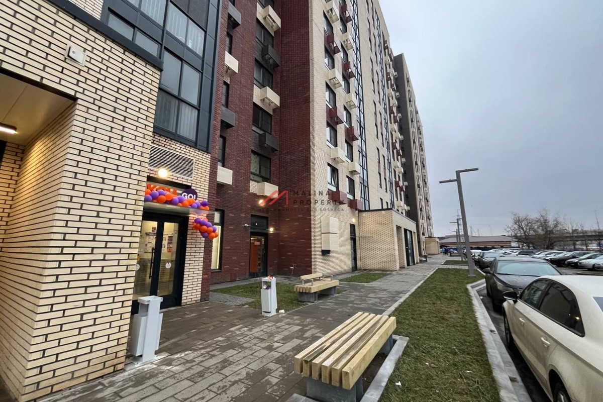 Продажа помещения с арендатором "Дикси" 