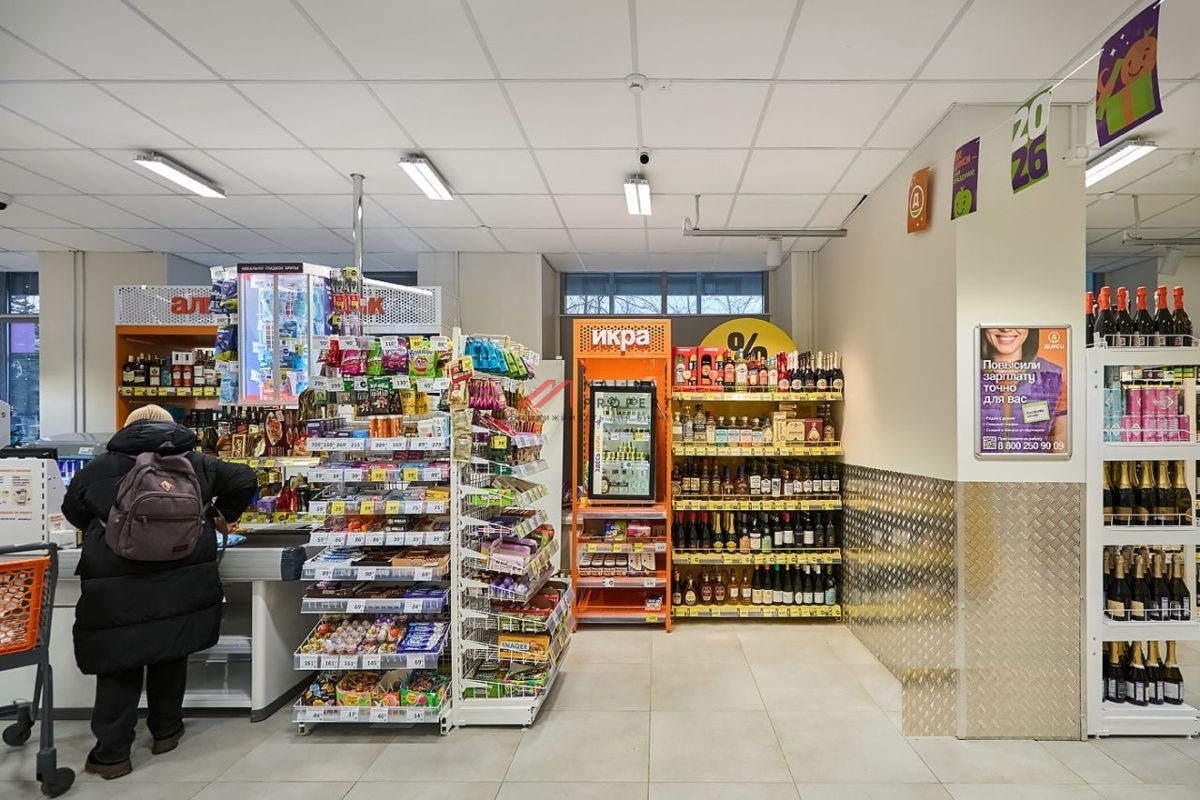 Продажа торгового помещения с арендатором Дикси 